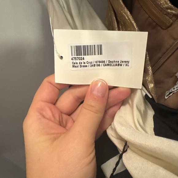 Black and White Maxi Dress NWT - Picture 6 of 6